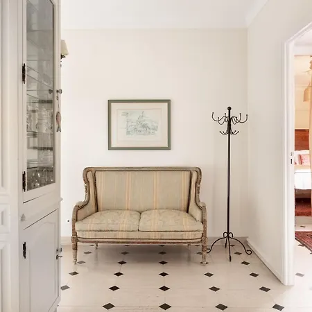 Altido Exclusive Villa With Terrace And Swimming Pool リスボン