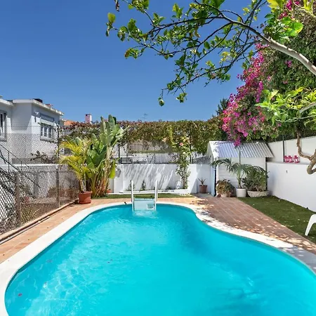 Altido Exclusive Villa With Terrace And Swimming Pool *