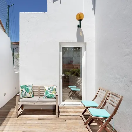 Altido Exclusive Villa With Terrace And Swimming Pool *