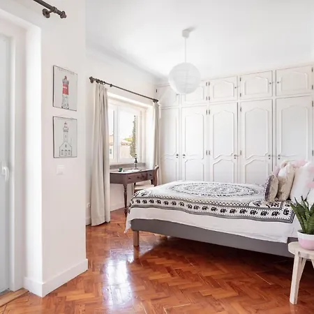 Altido Exclusive Villa With Terrace And Swimming Pool Lisbon