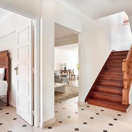 Altido Exclusive Villa With Terrace And Swimming Pool Lisbon